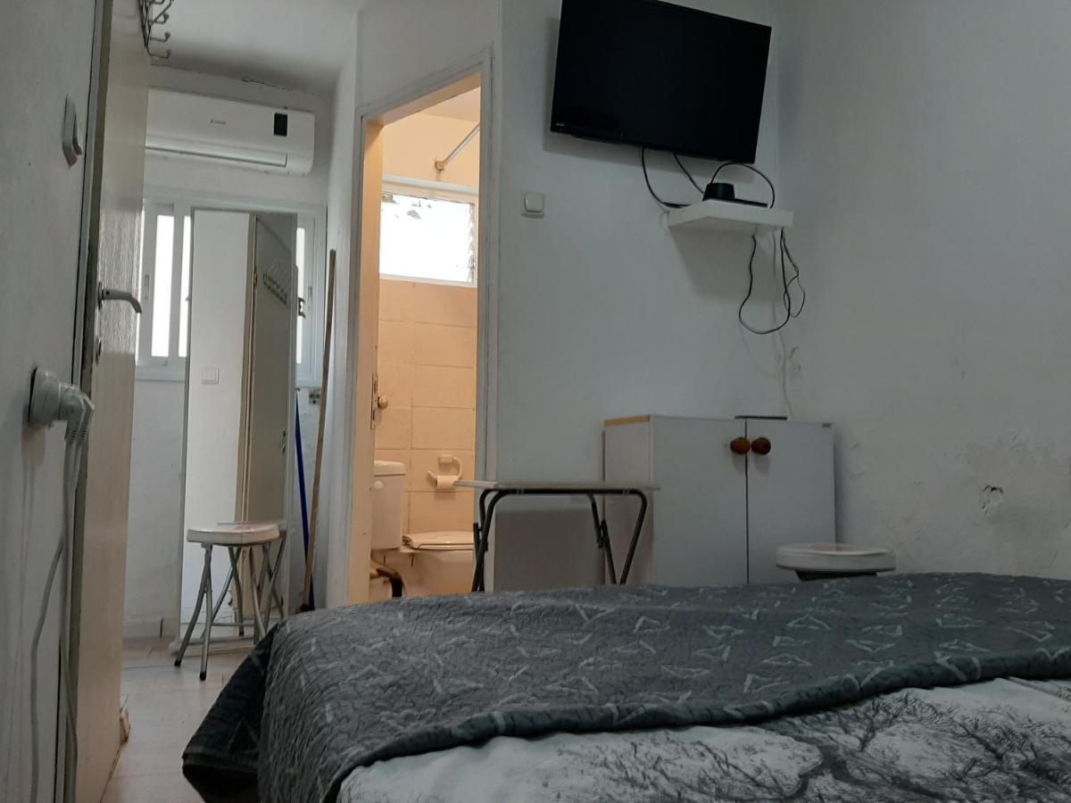 The Surfer'S Beach House Tel Aviv Eksteriør billede
